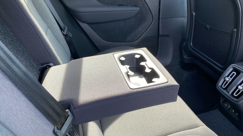 Volvo XC40 2.0 B3P Plus Dark 5dr Auto Petrol Estate